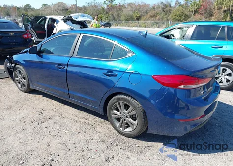 2018 Hyundai Elantra Value Edition z USA, uszkodzony, nr VIN 5NPD84LF7JH312130